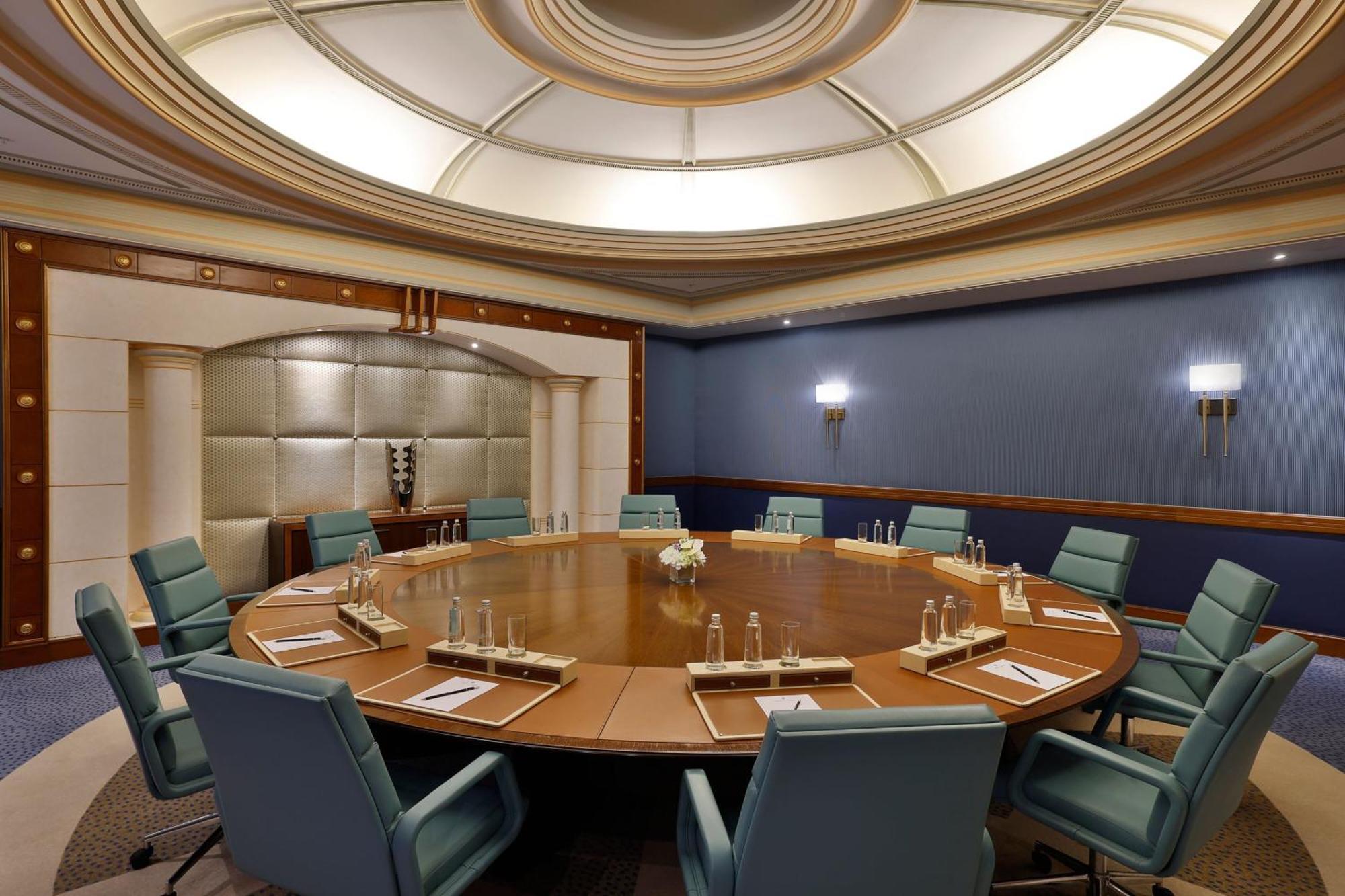 The Ritz-Carlton Jeddah Hotel Buitenkant foto The boardroom of the World Bank Group
