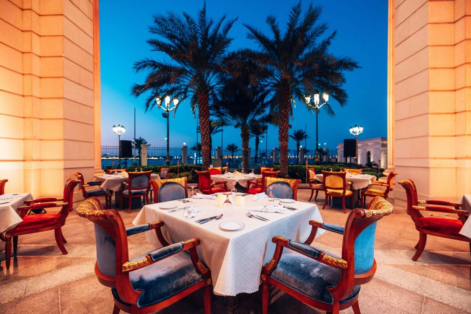 The Ritz-Carlton Jeddah Hotel Buitenkant foto The Palm Beach