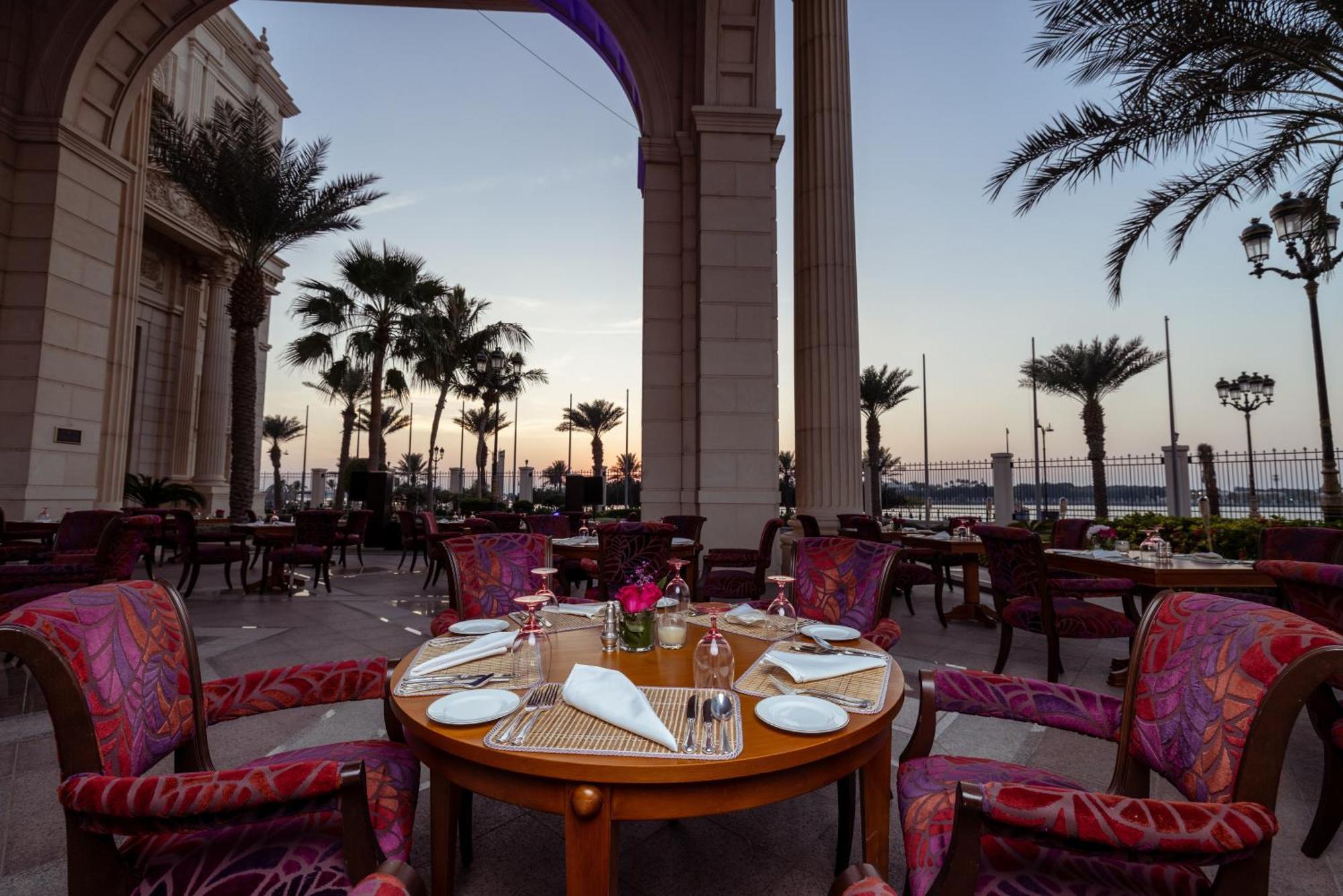 The Ritz-Carlton Jeddah Hotel Buitenkant foto The Palace Downtown